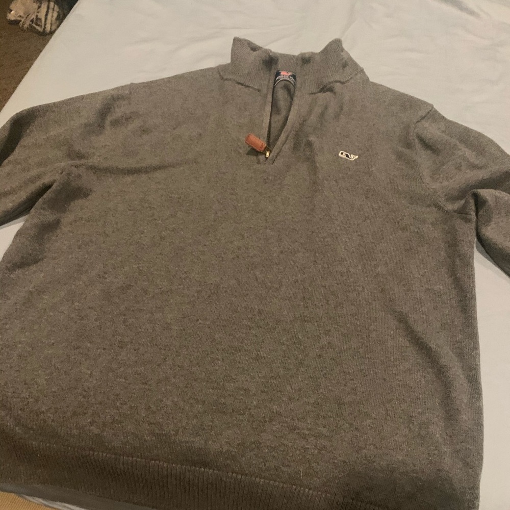 Vineyard Vines boys sweater